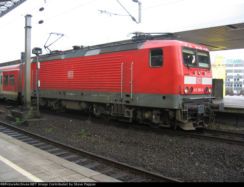 DB 143 586-6